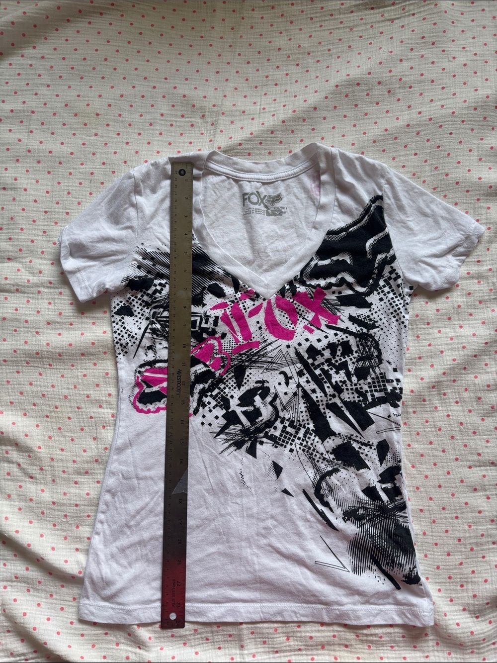 Fox White V-Neck Graphic Tee with Pink & Black Design